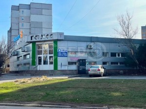 ул. Независимости Украины (г. Кривой Рог, Долгинцевский район) - Продається торгівельний майданчик, 350 $ за кв.м. - АФНУ